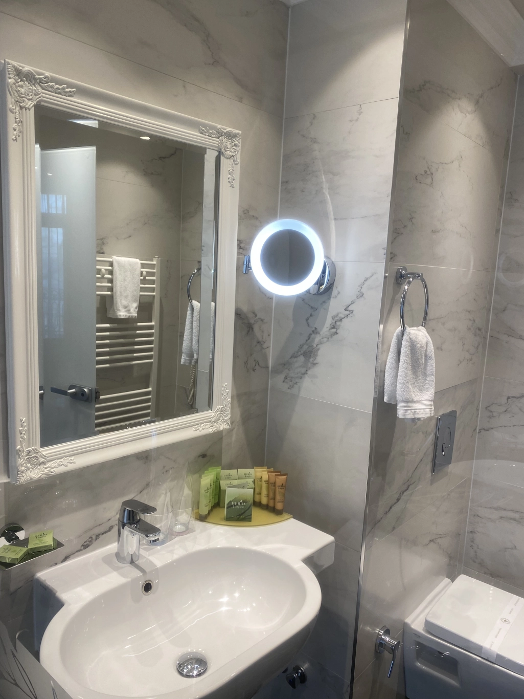 Стая "Гранд делукс" с изглед море, балкон и вана