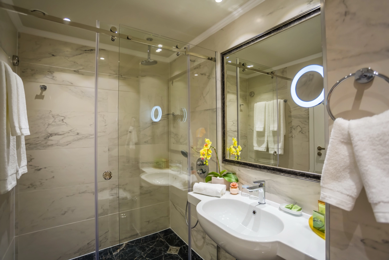 Сюпириър стая с изглед море