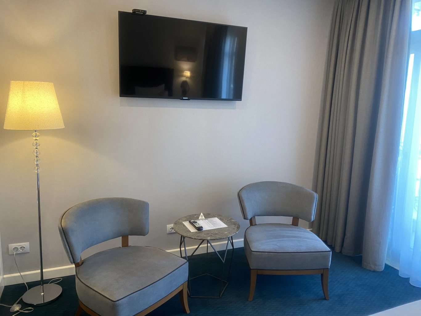 Стая "Гранд делукс" с изглед море, балкон и вана