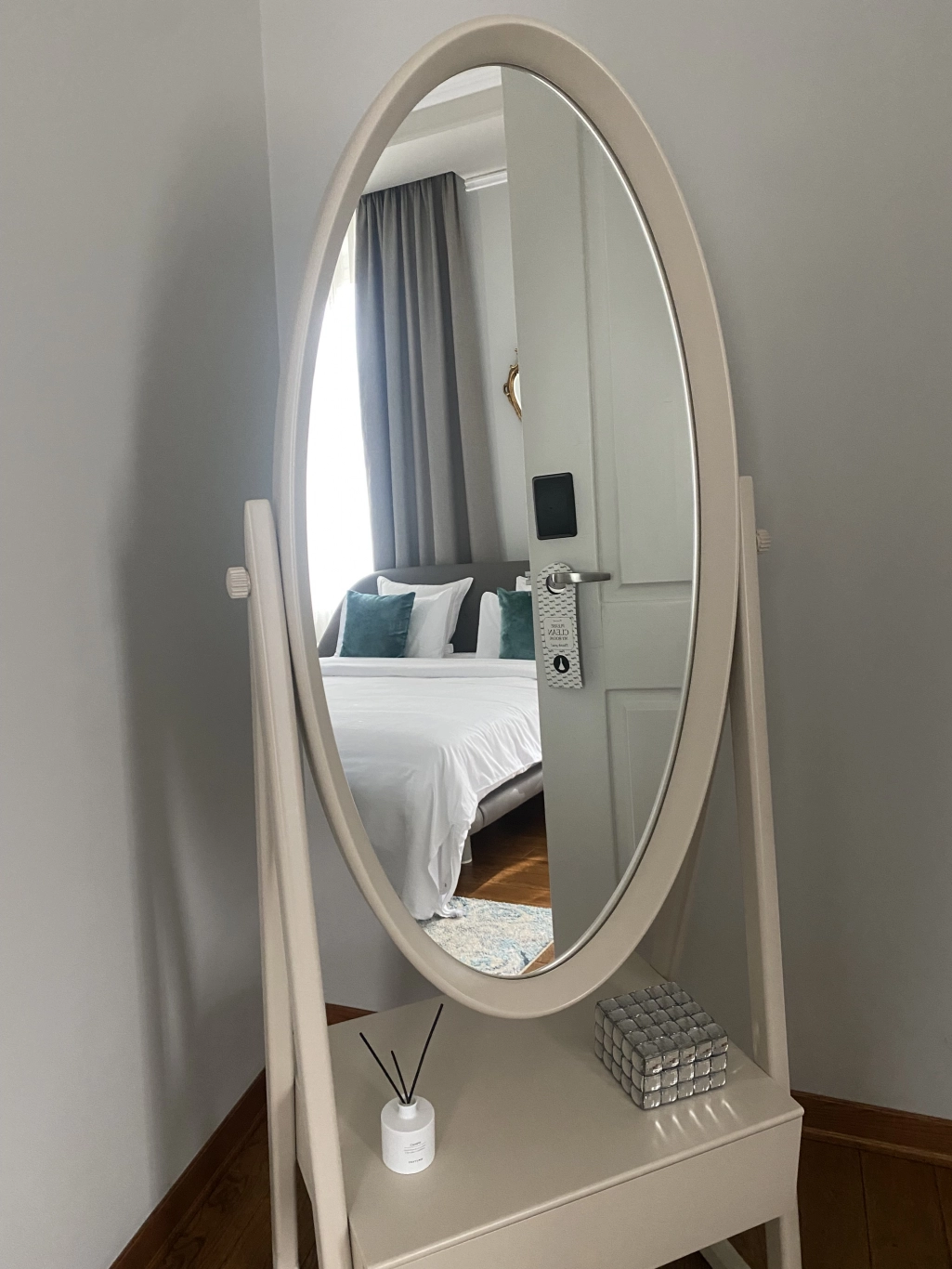 Студио Делукс с изглед към града