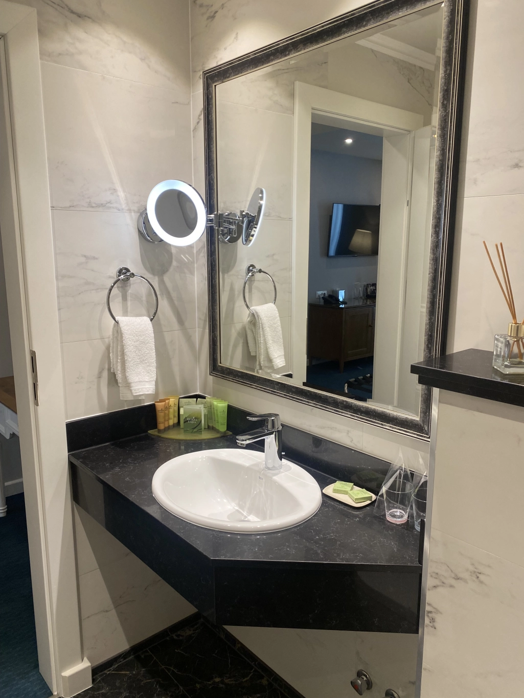 Двойна стая