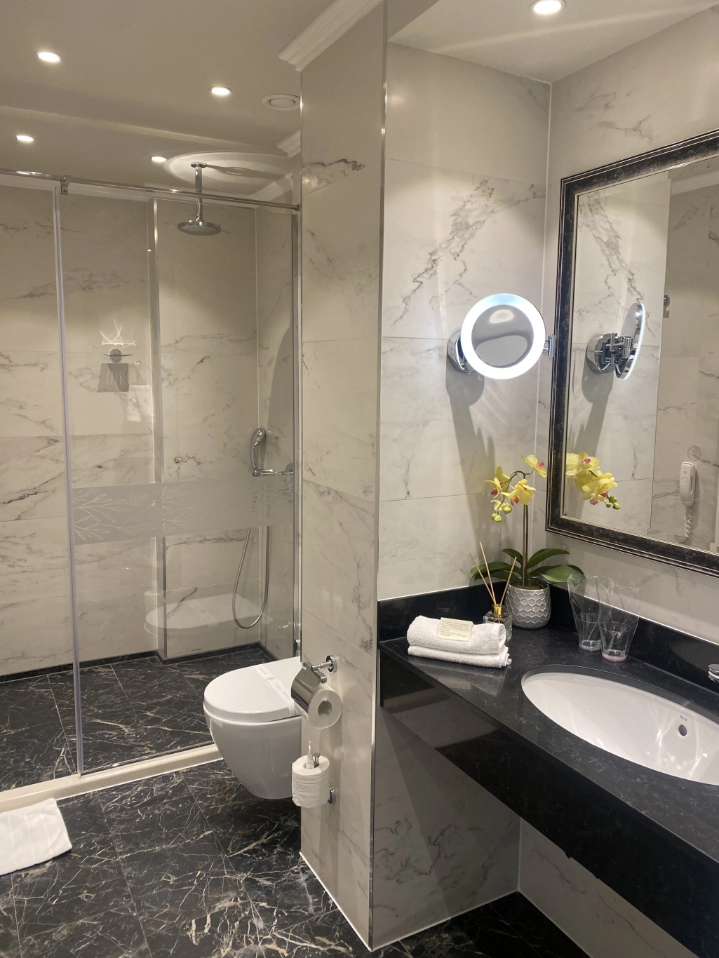 Стая "Делукс" с изглед море и балкон