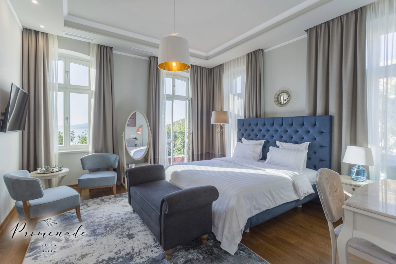 Студия Grand Deluxe с видом на море и балконом