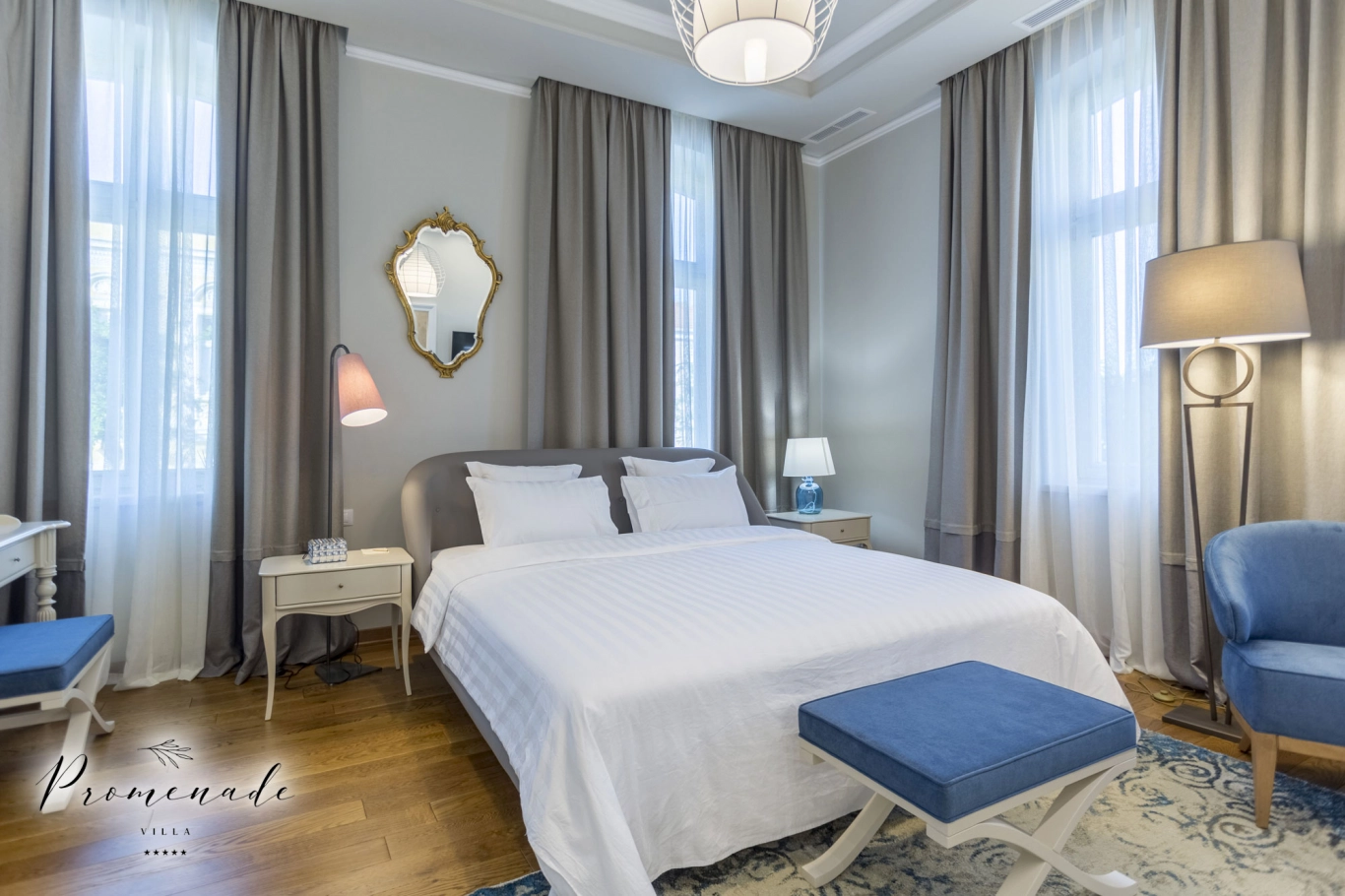 Студио Делукс с изглед към града